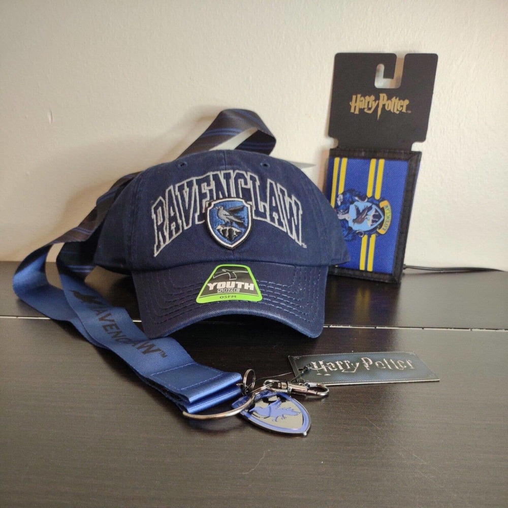 NEW Harry Potter Ravenclaw Set Youth Hat Lanyard and Wallet